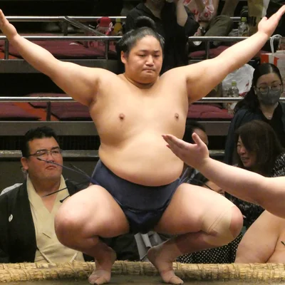 藤青雲　龍輝の顔写真