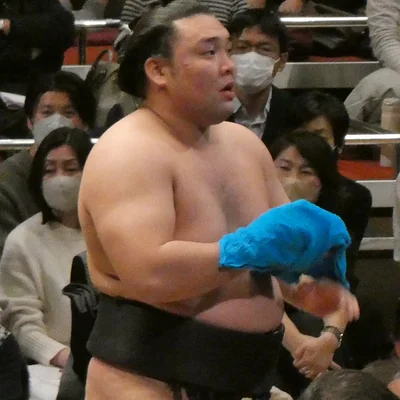 霧島　鐵力の顔写真