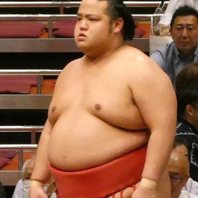 島津海　空の顔写真