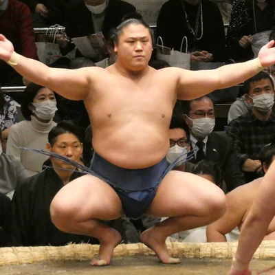 若隆景　渥の顔写真